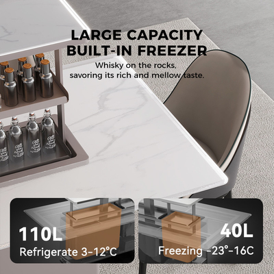 Mesa de jantar de ilha de luxo com frigorífico congelador e refrigerador de vinho